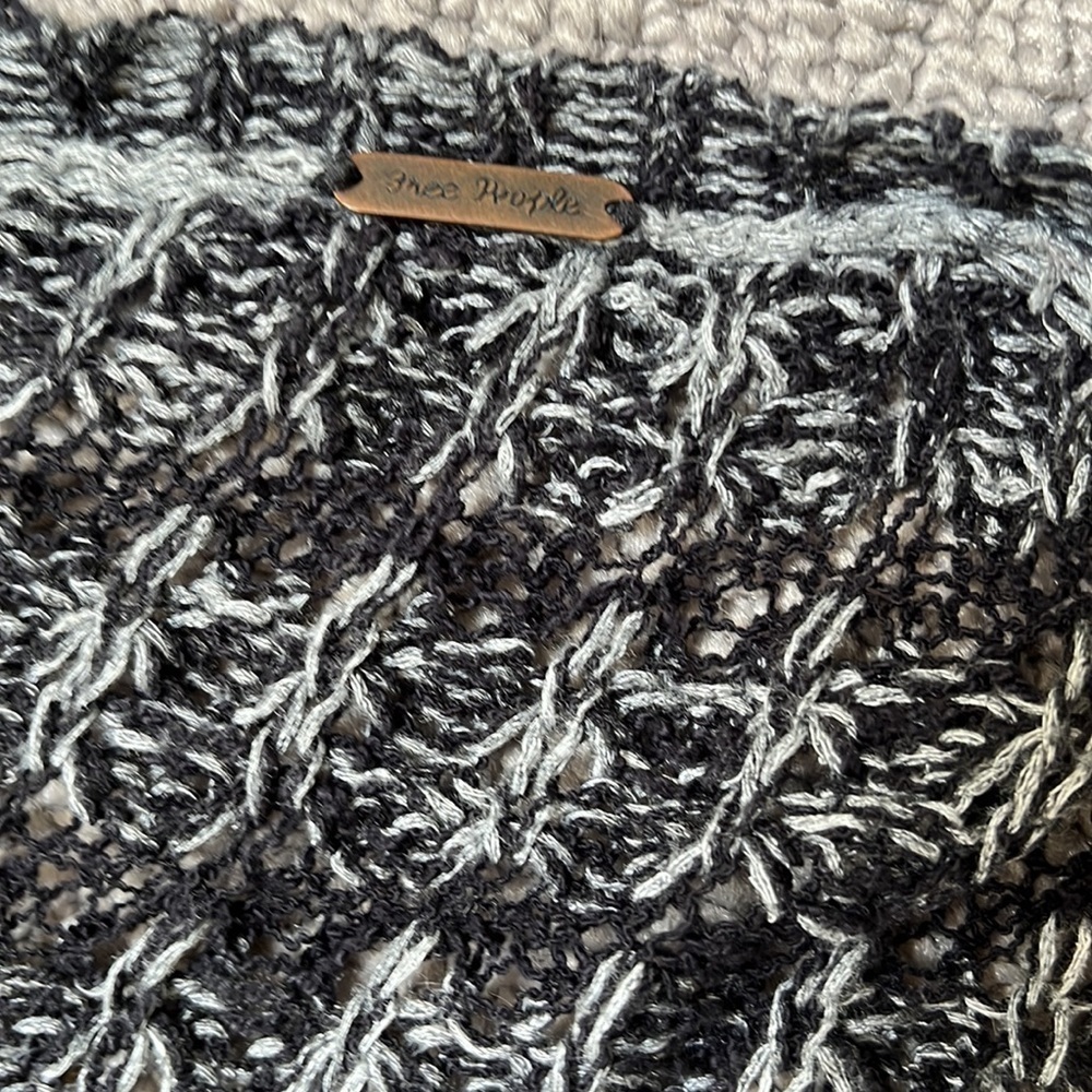 Free people Crochet black/ grey mix cardigan - Picture 3 of 5